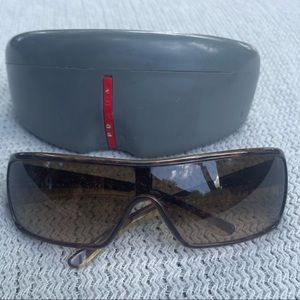 PRADA sunglasses. In really good condition!